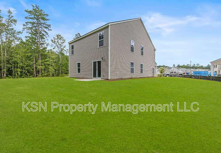129 Azure Dr — Photo 42