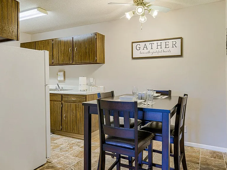 One Bedroom A (Traditional) - 1 Bed / 1 Bath - 720 Sq.Ft.