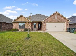 7349 Standing Rock Ln, Tyler, TX 75703