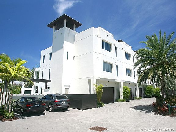 3rd image of 261 Shore Ct #0