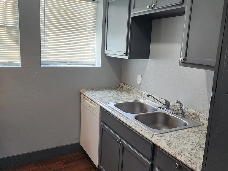 804 N Lancaster Ave #3 — Photo 14