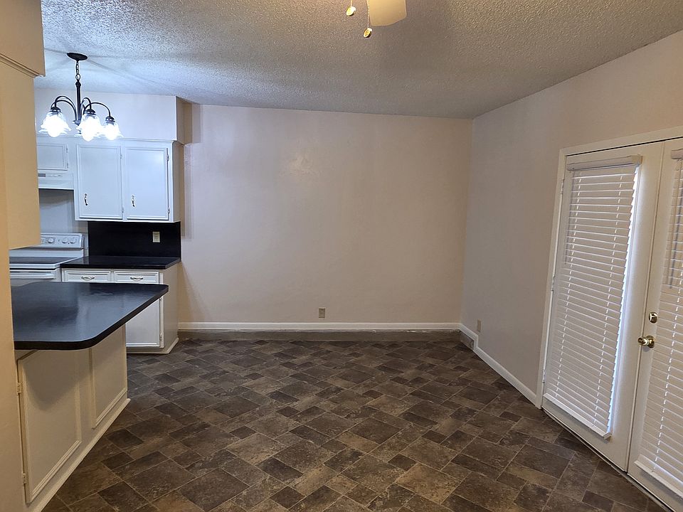 1st image of 2721 Teakwood Dr