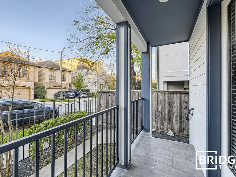 2208 Arabelle St — Photo 6