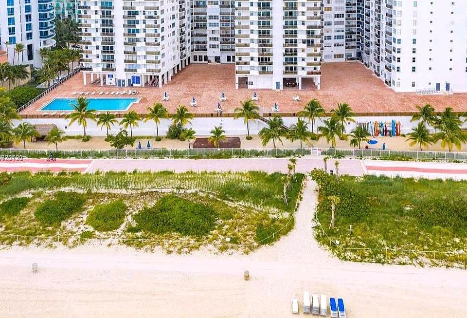 1st image of 6039 Collins Ave APT 1426