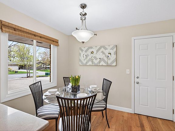 5th image of 1208 Echo Dr