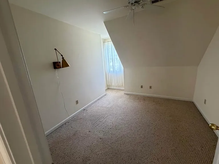 8337 Colony Cir — Photo 13