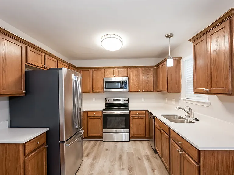 1119 Homestead Glen Blvd — Photo 7