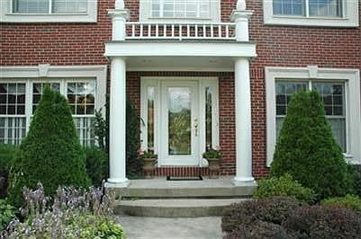 4th image of 1086 Charter Pl