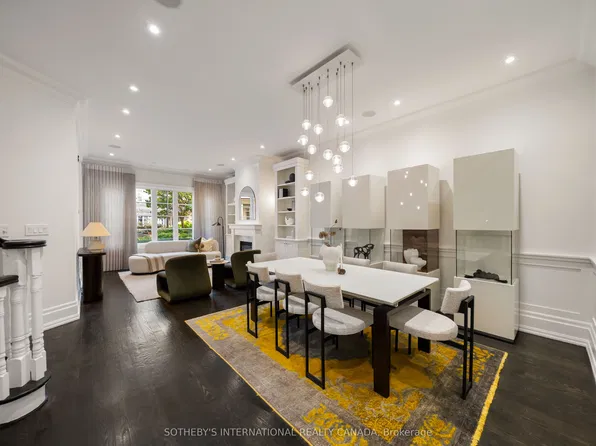 49 York Mills Rd #Townhouse 513, Toronto, ON M2P 1B6