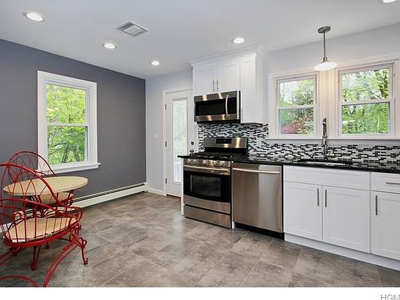 5th image of 39 Lake Dr