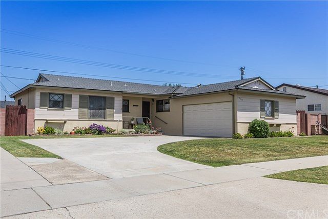 1st image of 7864 La Mesa Way