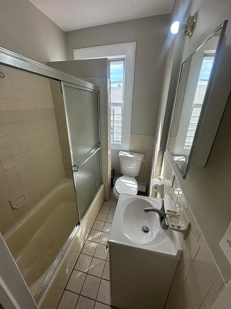 2 bed, $1,650 — Photo 2