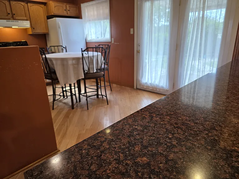 904 Avenida Del Sumbre — Photo 4