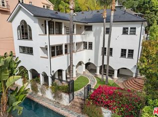 15257 Encanto Dr, Sherman Oaks, CA 91403