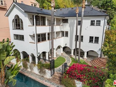 15257 Encanto Dr, Sherman Oaks, CA, 91403