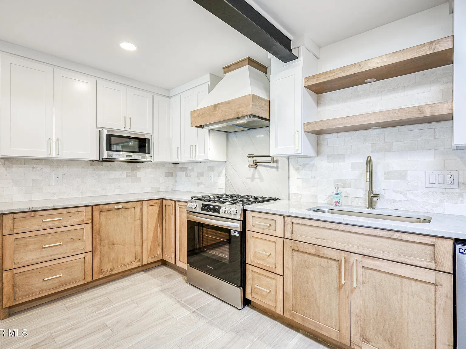 5 bed, 3.0 bath, 3526 sqft, $5,500 — Photo 4