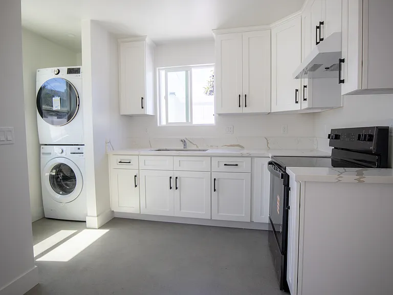 4911 Lynnfield St — Photo 2