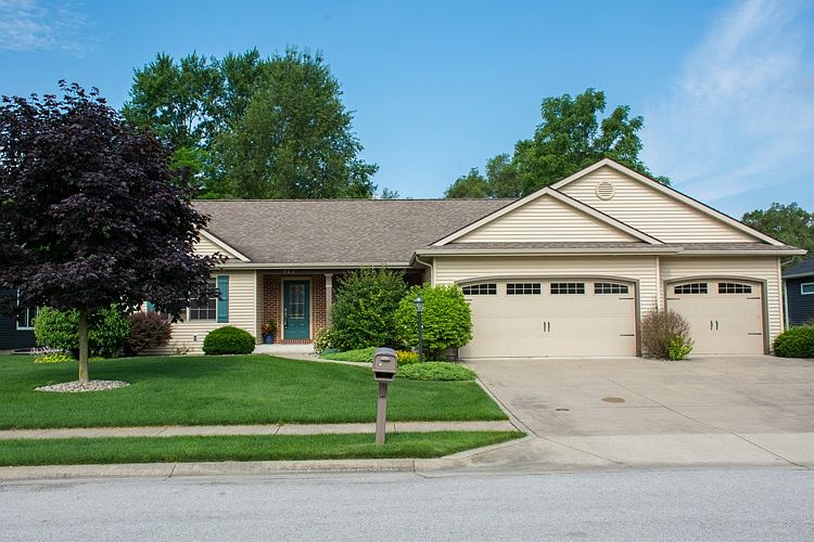 1st image of 707 W Shore Dr