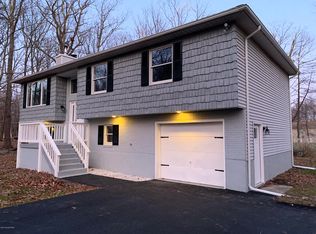 226 Schoolhouse Rd, East Stroudsburg, PA 18302