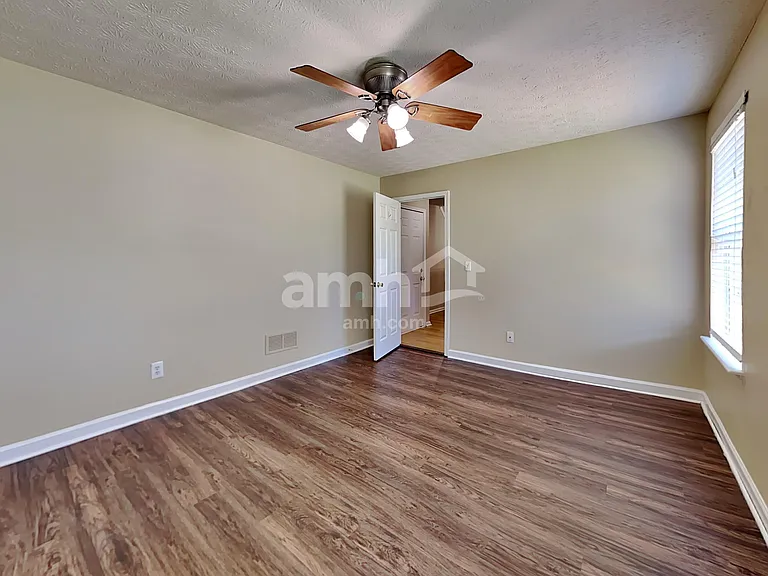 4855 Lake Park Ter — Photo 19