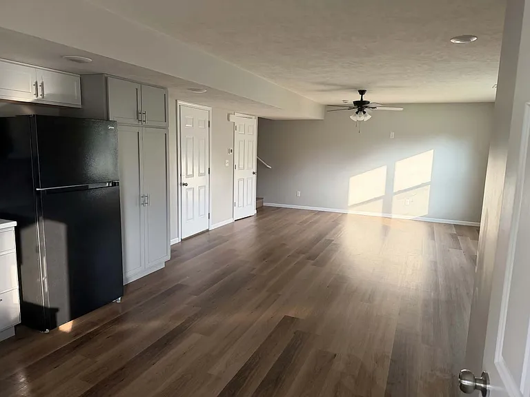 603 E Division St #1 — Photo 3