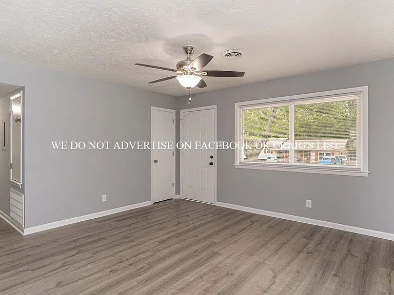 Malvern Cir — Photo 10