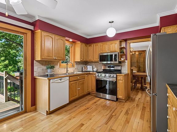 2nd image of 13881 Holyoke Ln