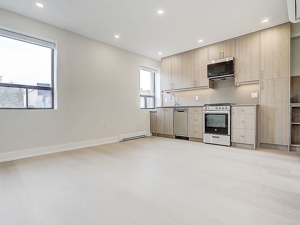 1st image of 240 Durie St #204