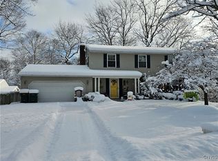 315 Herman Dr, North Syracuse, NY 13212