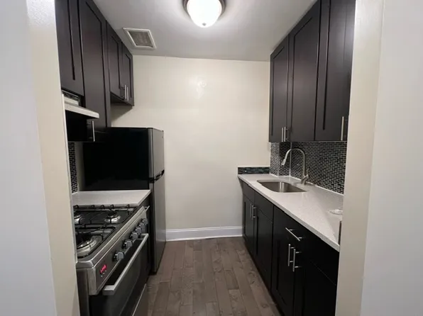 400 East 21st Street image 1 of 6