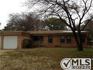 3rd image of 6221 Brentwood Dr