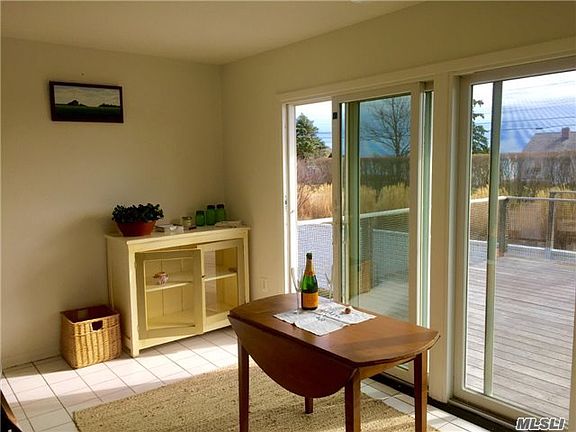 4th image of 61 Peconic Ave