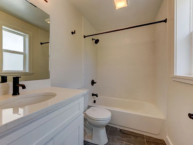 616 Marine St. — Photo 19