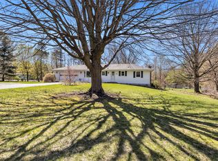 8111 April Ln, Richland, MI 49083