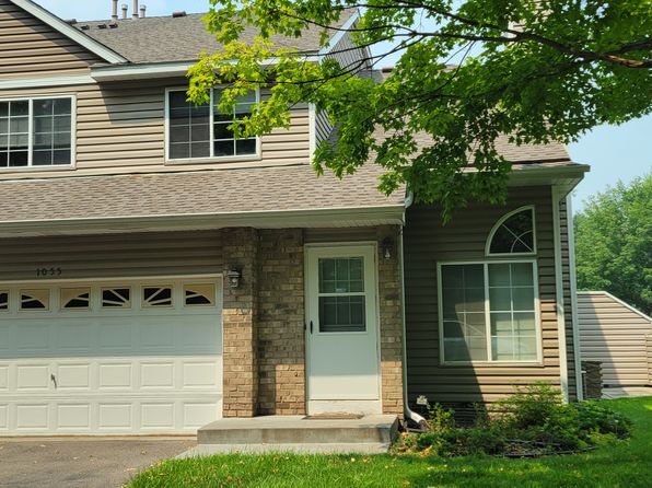1055 S Fillmore Cir NE