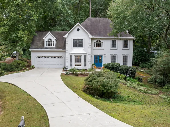 3622 Robinson Walk Dr, Marietta, GA 30068