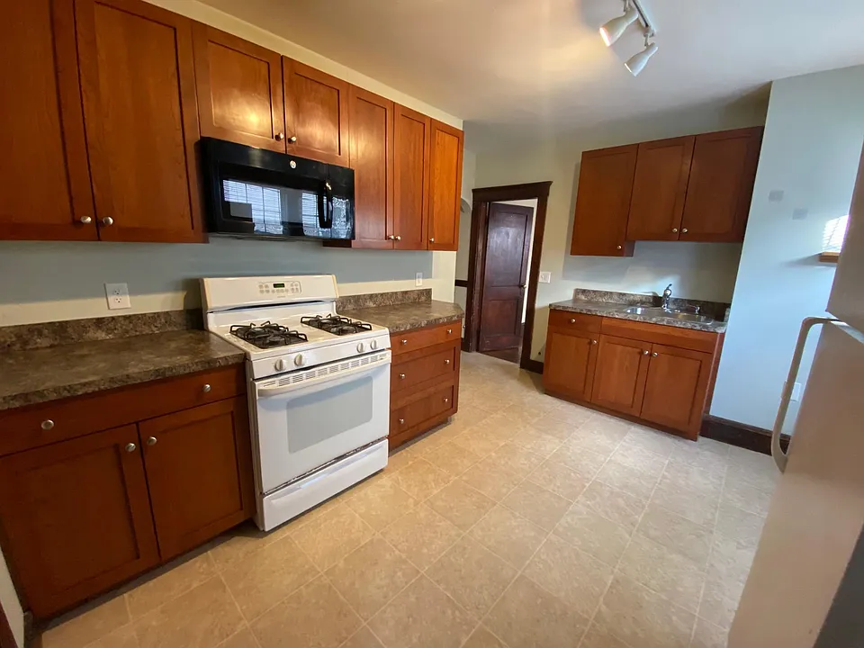9 Kittredge St #1