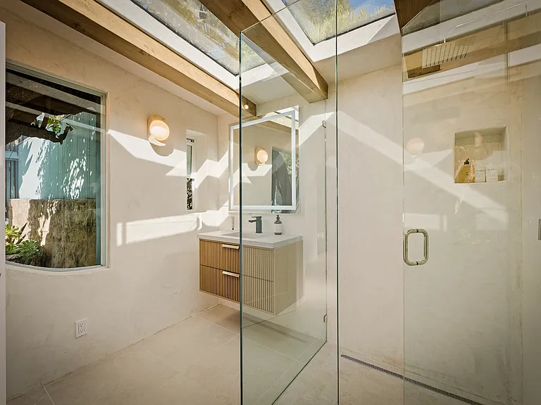 777 Ayala Ln — Photo 41