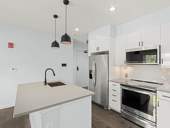 2nd image of 54 Auburn St #400