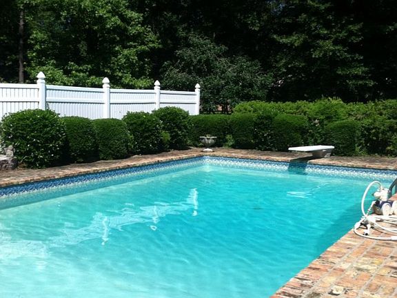 4th image of 26 Dogwood Dr