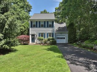 9 Farrington St, Foxboro, MA 02035