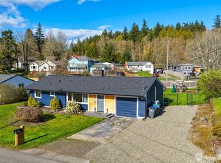 6516 Lake Drive, Bremerton, WA 98312