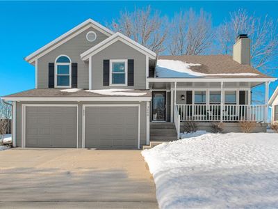 3608 SW Windsong Dr, Lees Summit, MO, 64082