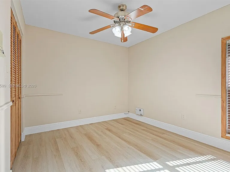 18805 W Lake Dr #18805 — Photo 28