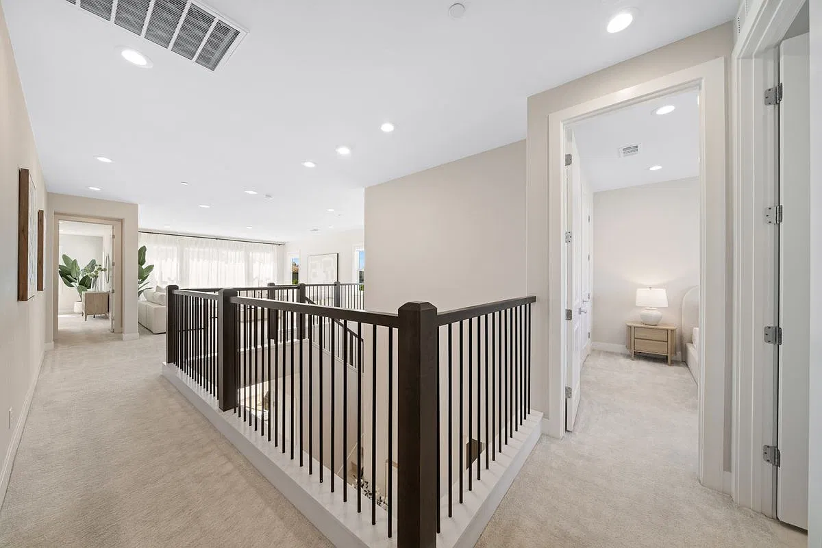 5 bed, 5.0 bath, 3360 sqft, $7,000 — Photo 2