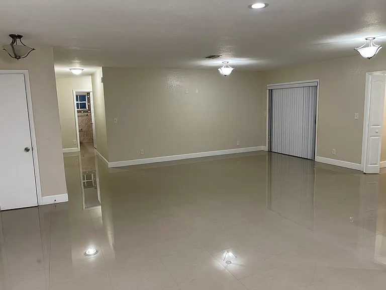 8808 W Broad St — Photo 1