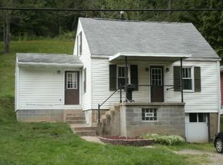 9901 National Rd, Valley Grove, WV 26060