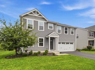 2341 Mayfield Dr, Montgomery, IL 60538