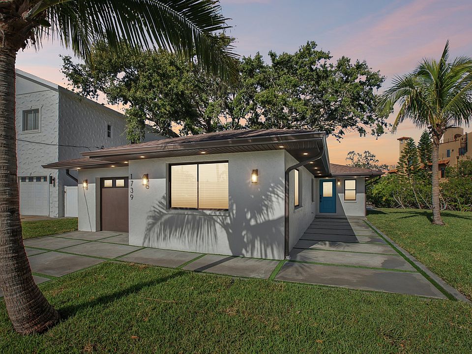1st image of 1739 Bayou Grande Blvd NE