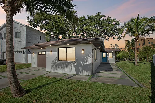 1739 Bayou Grande Blvd NE Photo 1